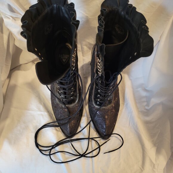 Fluevog Powerhouse Alexandria Lace-Up Boots with a Leather Ruffle Size 9 - Picture 8 of 12
